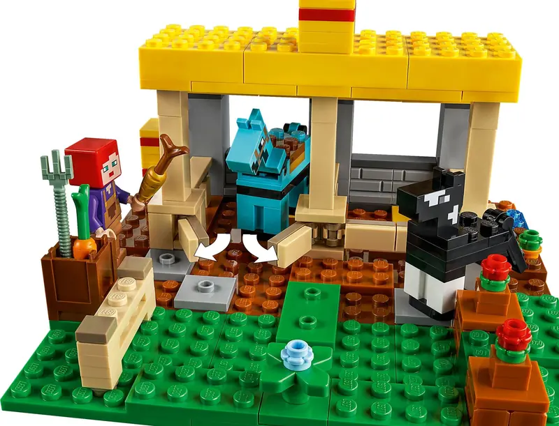 LEGO 21171 Stajnia zdjęcie 9