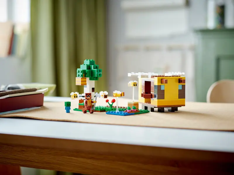 LEGO 21241 Pszczeli ul zdjęcie 9