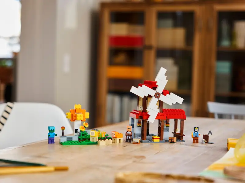 LEGO 21262 Farma z wiatrakiem zdjęcie 11