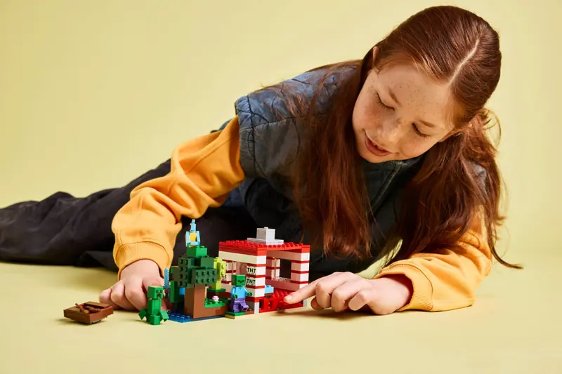 LEGO 21275 Dom TNT w dżungli zdjęcie 10