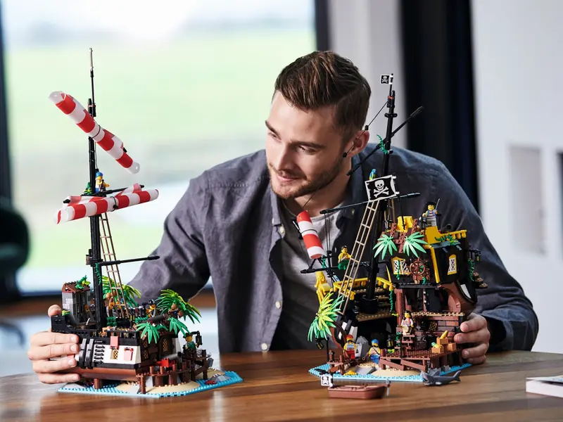 LEGO 21322 Piraci z Zatoki Barakud zdjęcie 58