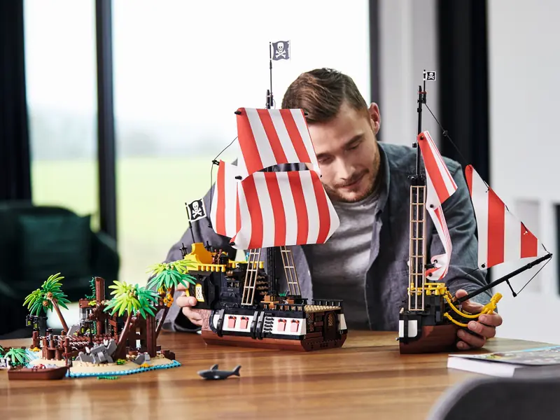 LEGO 21322 Piraci z Zatoki Barakud zdjęcie 59
