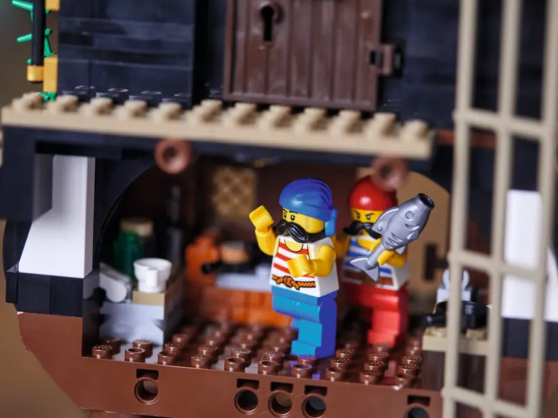 LEGO 21322 Piraci z Zatoki Barakud zdjęcie 64