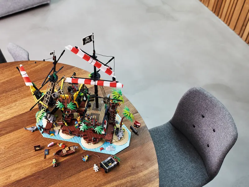 LEGO 21322 Piraci z Zatoki Barakud zdjęcie 68