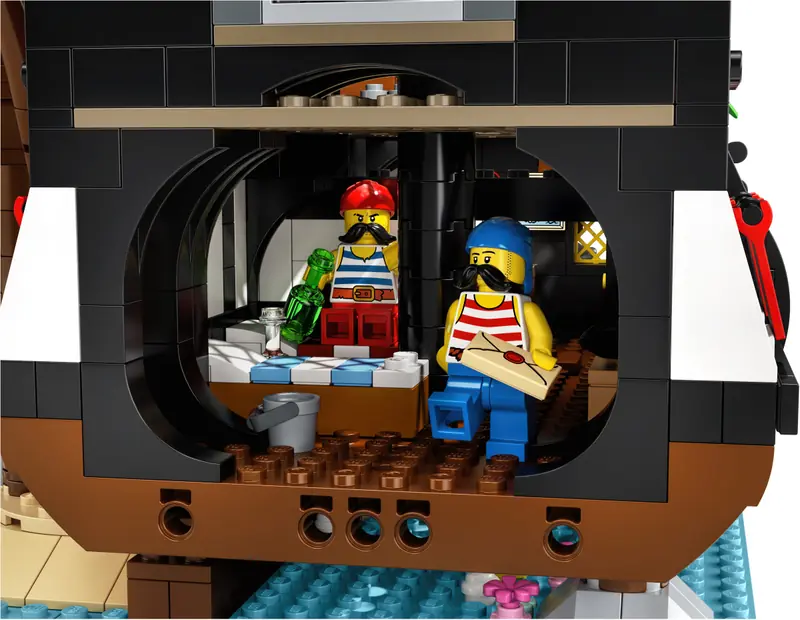 LEGO 21322 Piraci z Zatoki Barakud zdjęcie 14