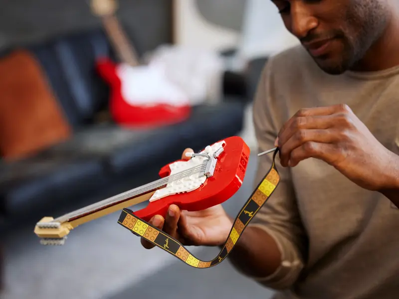 LEGO 21329 Fender Stratocaster zdjęcie 19