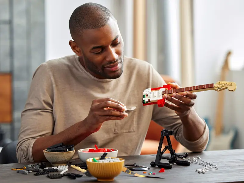 LEGO 21329 Fender Stratocaster zdjęcie 10