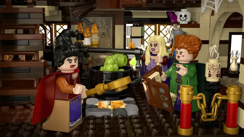LEGO 21341 Disney Hokus Pokus: Chata sióstr Sanderson zdjęcie 27