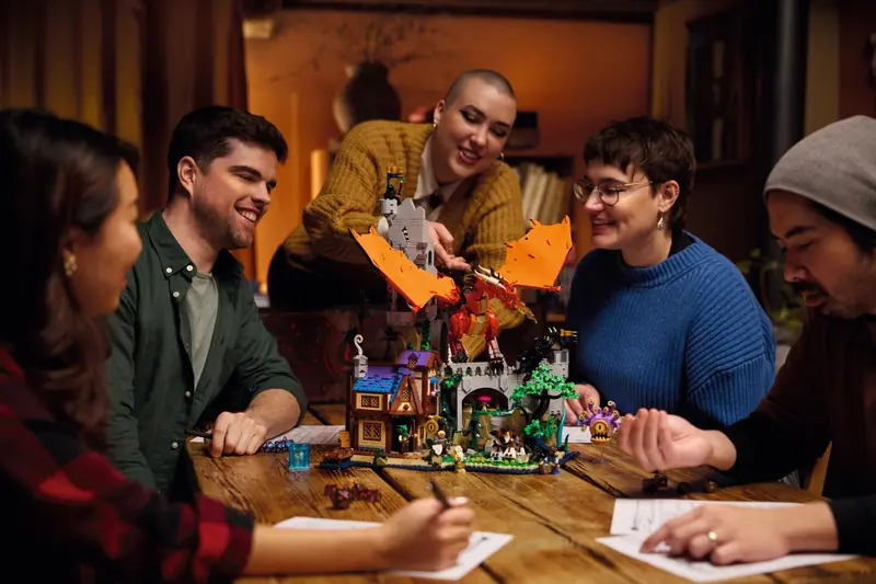LEGO 21348 Dungeons & Dragons: Opowieść czerwonego smoka zdjęcie 15