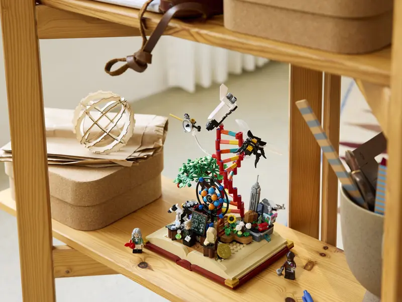 LEGO 21355 Ewolucja przedmiotów ścisłych zdjęcie 13