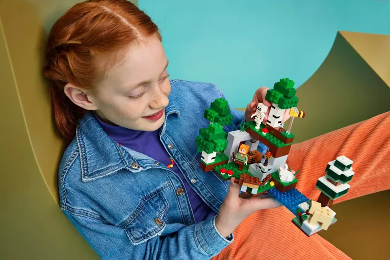 LEGO 21593 Przetrwanie pierwszej nocy zdjęcie 14