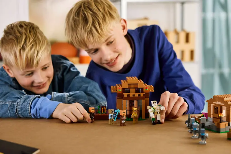 LEGO 21596 Najazd przywoływaczy na wioskę zdjęcie 12