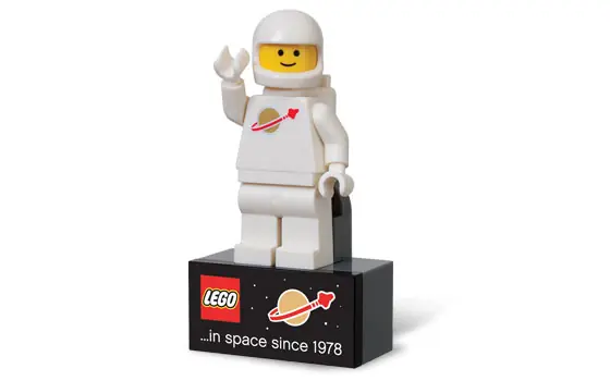 LEGO 2855028 Exclusive Spaceman Magnet