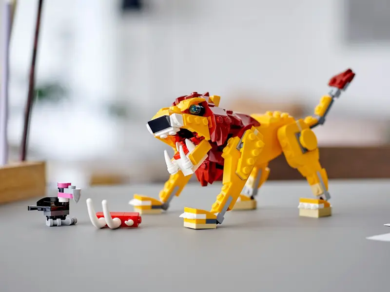 LEGO 31112 Dziki lew zdjęcie 15