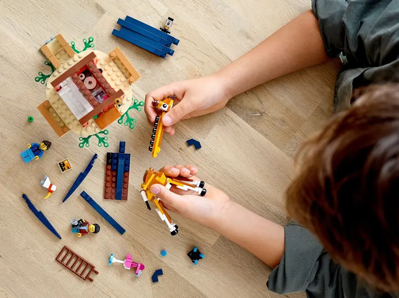 LEGO 31116 Domek na drzewie na safari zdjęcie 13