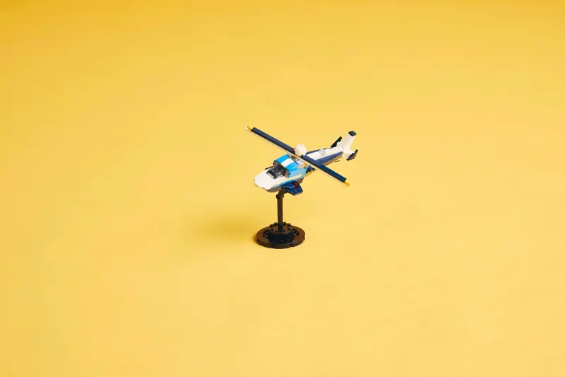 LEGO 31160 Statek powietrzny: samolot wyścigowy zdjęcie 13
