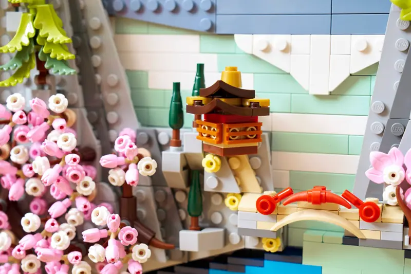 LEGO 31218 Japoński krajobraz z kwitnącą wiśnią zdjęcie 6