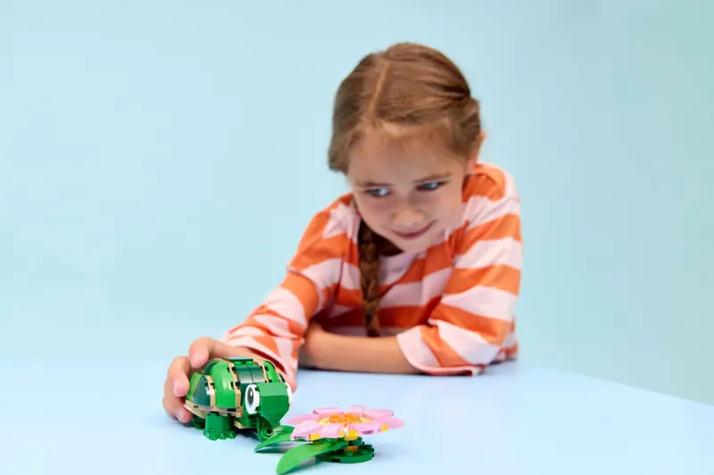 LEGO 31377 Żółw i kwiat lilii wodnej zdjęcie 10