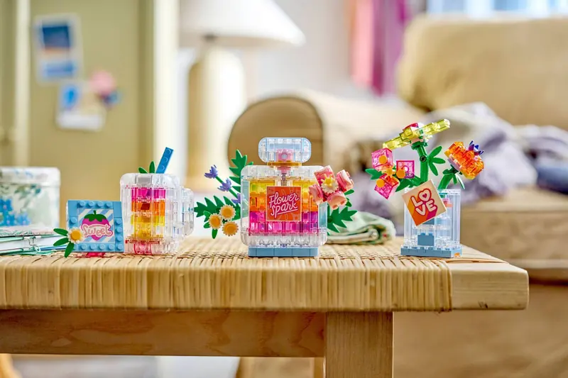 LEGO 31383 Flakon perfum z kwiatową ozdobą zdjęcie 8