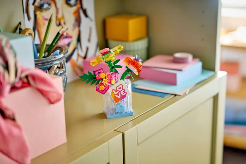 LEGO 31383 Flakon perfum z kwiatową ozdobą zdjęcie 10