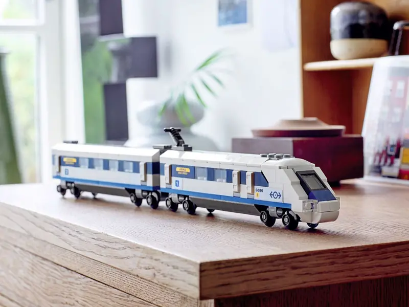 LEGO 40518 Pociąg szybkobieżny zdjęcie 4