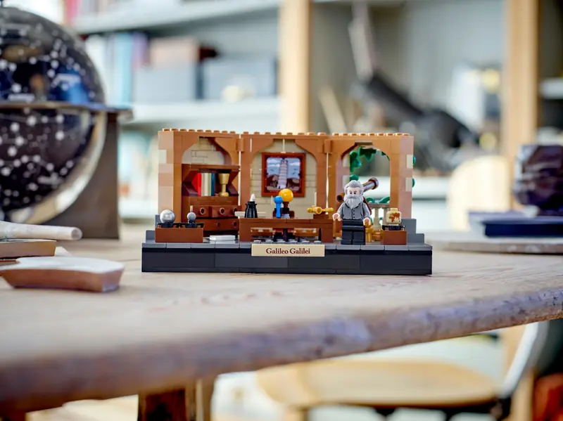 LEGO 40595 Hołd dla Galileusza zdjęcie 4