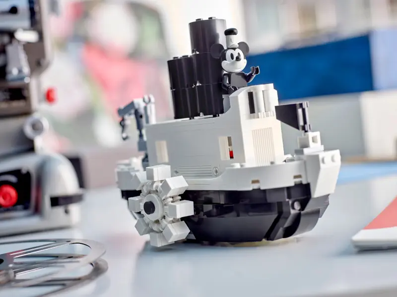LEGO 40659 Miniparowiec Willie zdjęcie 5