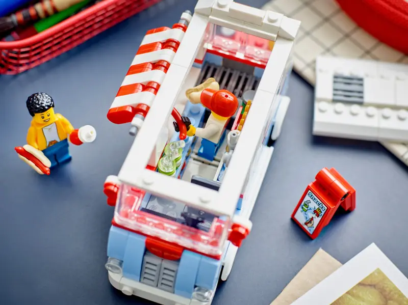 LEGO 40681 Food truck retro zdjęcie 5
