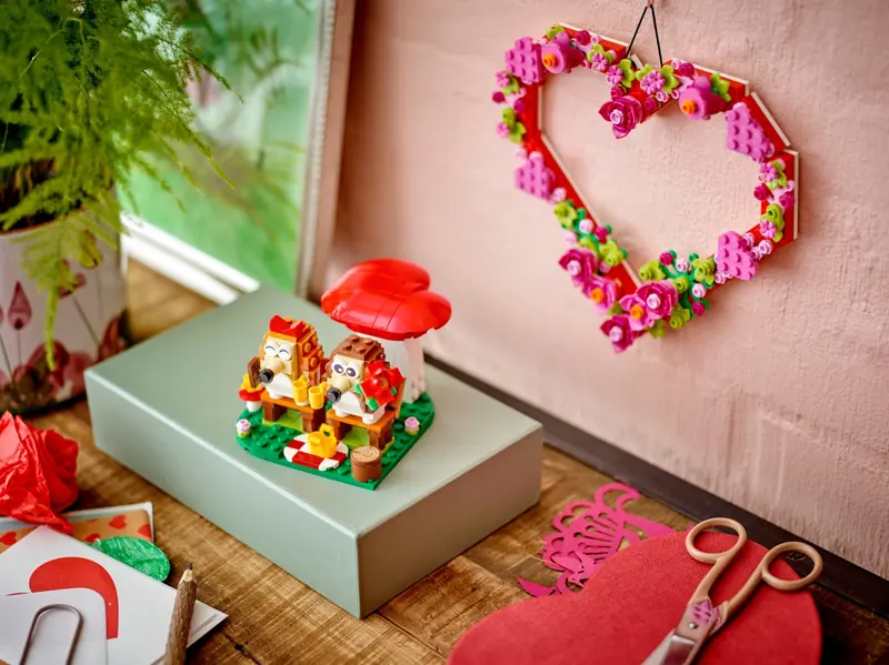 LEGO 40711 Piknik pary jeżyków zdjęcie 6