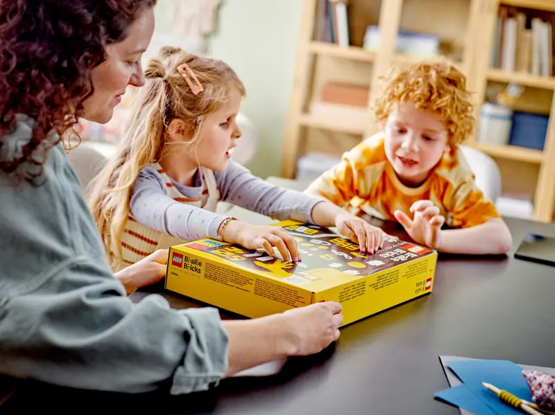 LEGO 40722 Zabawa z alfabetem Braille’a - niemiecki zdjęcie 4