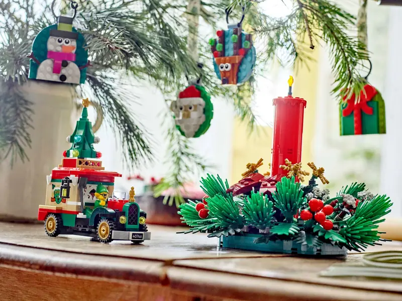 LEGO 40746 Ciężarówka Świętego Mikołaja zdjęcie 4