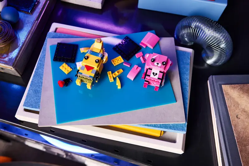 LEGO 40760 Przygodowy Skórek z Tropików i Dowódczyni Drużyny Przytulanek zdjęcie 4