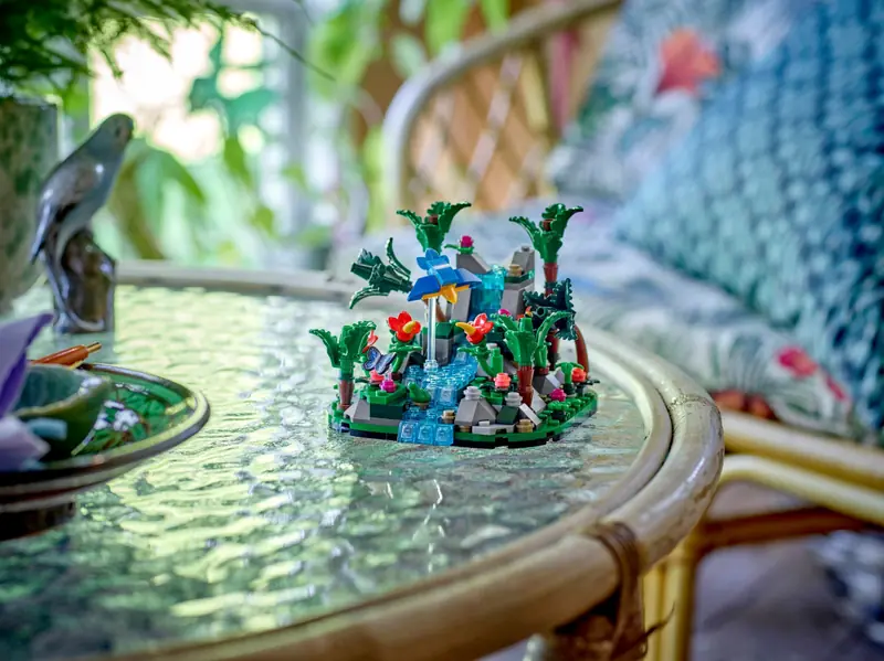 LEGO 40782 Diorama z tropikalnym lasem deszczowym zdjęcie 4