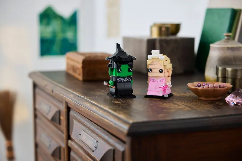 LEGO 40794 Figurki Elphaby i Glindy zdjęcie 6