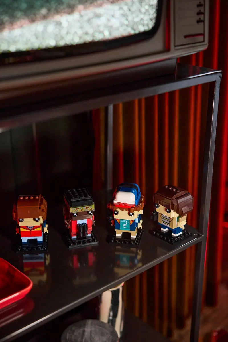 LEGO 40801 Figurki Dustina, Mike’a, Willa i Lucasa zdjęcie 6