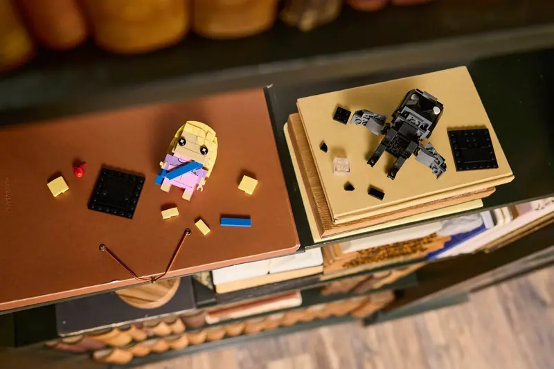 LEGO 40802 Figurki Luny Lovegood i testrala zdjęcie 7