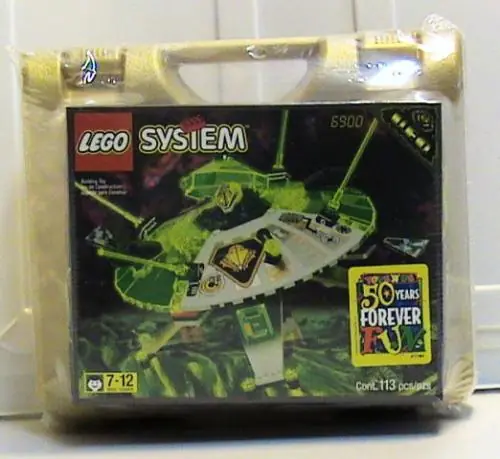 LEGO 4117463 Cyber Saucer TRU 50 Years Forever Fun Bundle