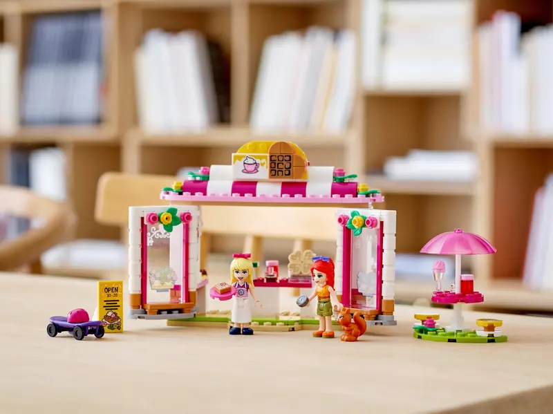 LEGO 41426 Parkowa kawiarnia w Heartlake City zdjęcie 7