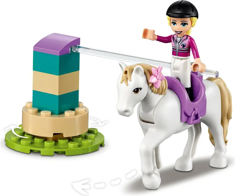 LEGO 41441 Szkółka jeździecka i przyczepa dla konia zdjęcie 13