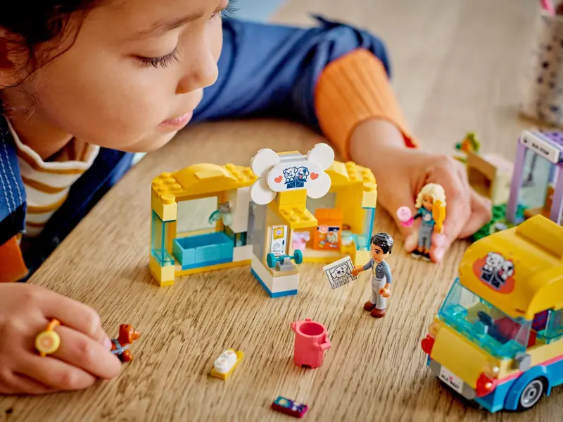LEGO 41741 Furgonetka ratunkowa dla psów zdjęcie 9