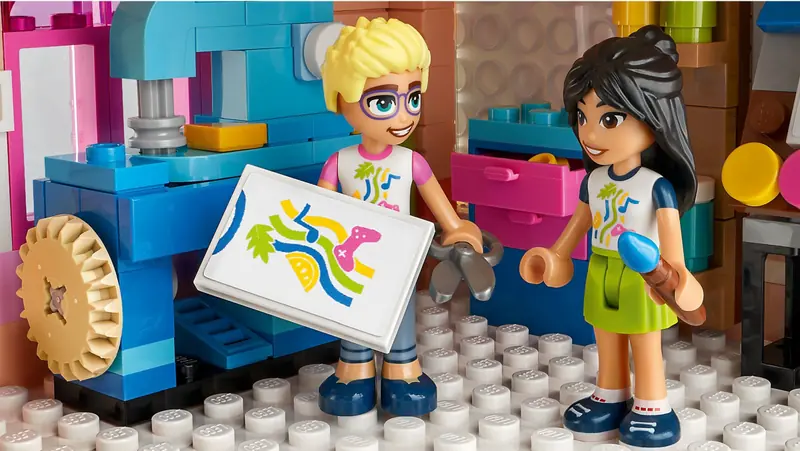 LEGO 41748 Dom kultury w Heartlake zdjęcie 10