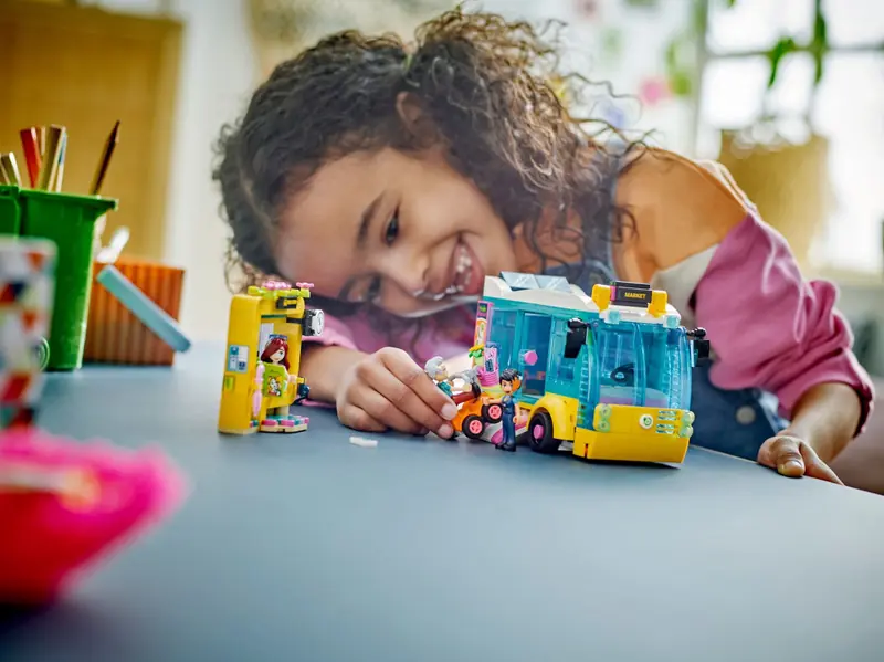 LEGO 41759 Autobus miejski z Heartlake zdjęcie 9