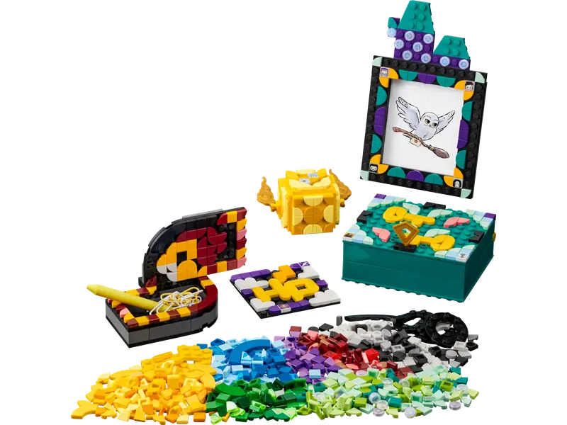 LEGO 41811 Zestaw na biurko z Hogwartu™
