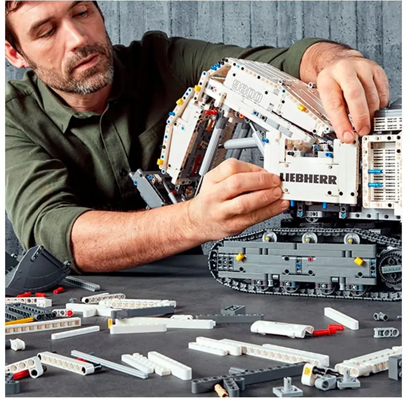 LEGO 42100 Koparka Liebherr R 9800 zdjęcie 9