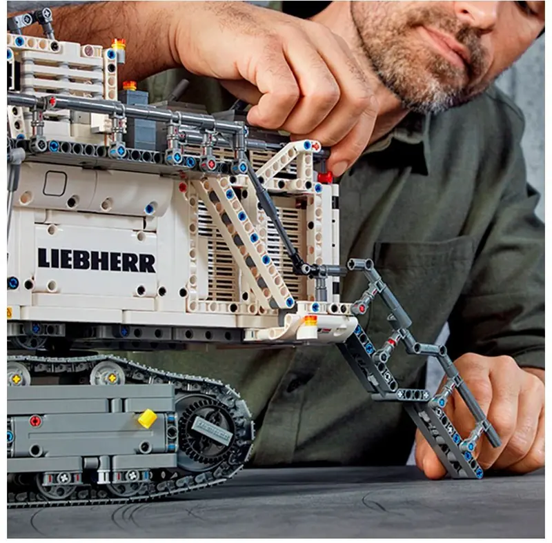 LEGO 42100 Koparka Liebherr R 9800 zdjęcie 10