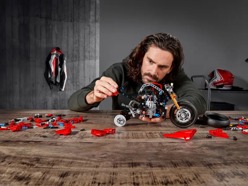 LEGO 42107 Ducati Panigale V4 R zdjęcie 21