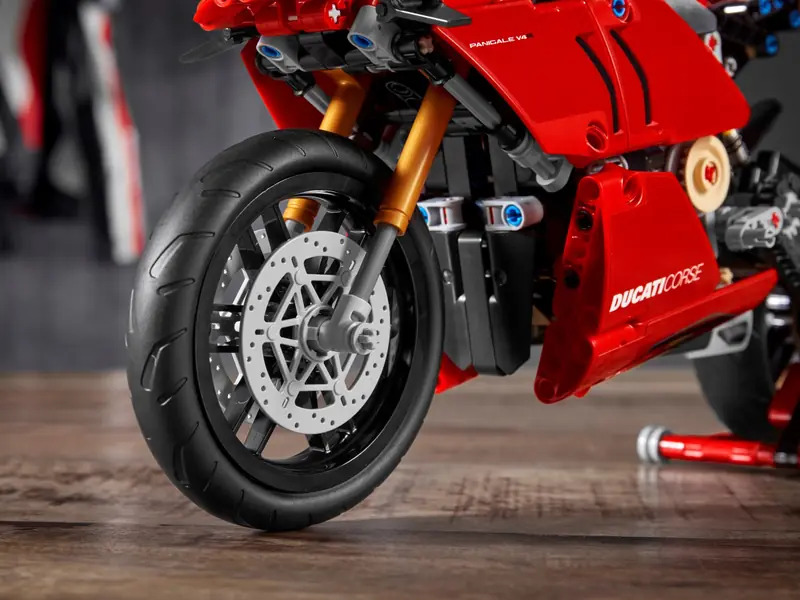 LEGO 42107 Ducati Panigale V4 R zdjęcie 8