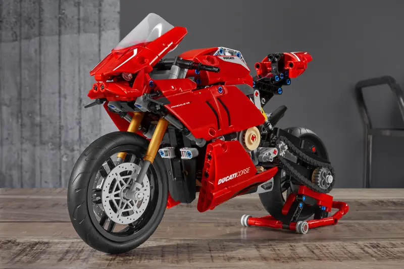LEGO 42107 Ducati Panigale V4 R zdjęcie 12
