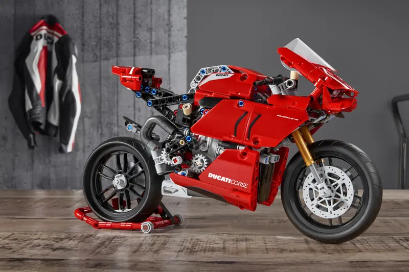 LEGO 42107 Ducati Panigale V4 R zdjęcie 13
