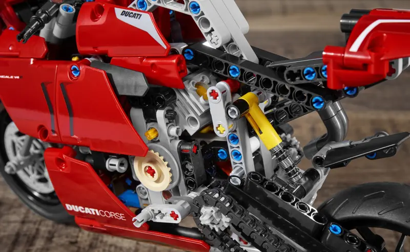 LEGO 42107 Ducati Panigale V4 R zdjęcie 15